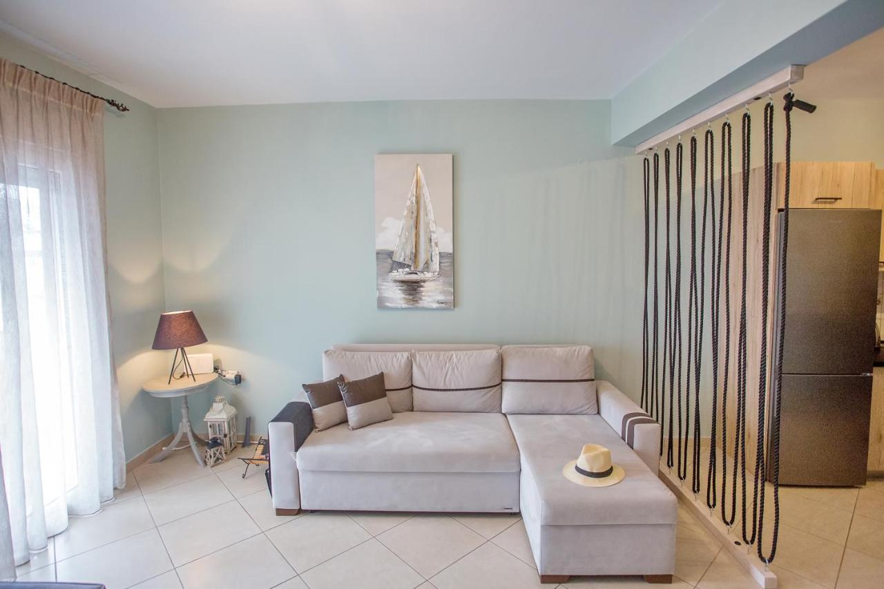 Joy Cozy Apartment Nea Iraklitsa Екстер'єр фото